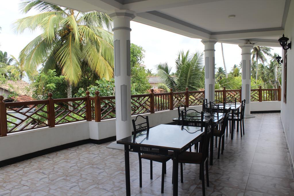 Lion Palace Weligama Exteriör bild