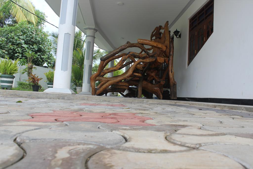 Lion Palace Weligama Exteriör bild